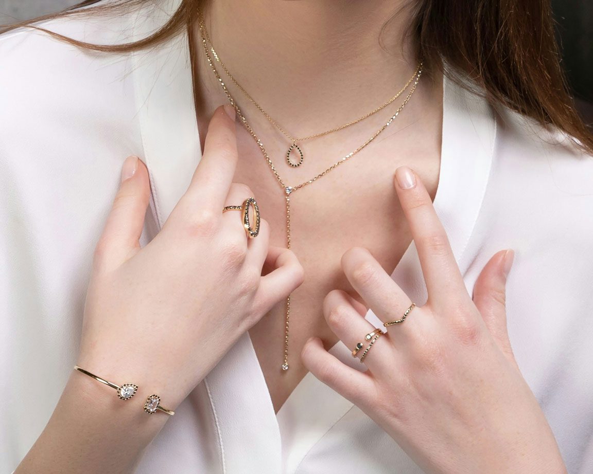 jewelry-1 تشخیص تناژ رنگی پوست